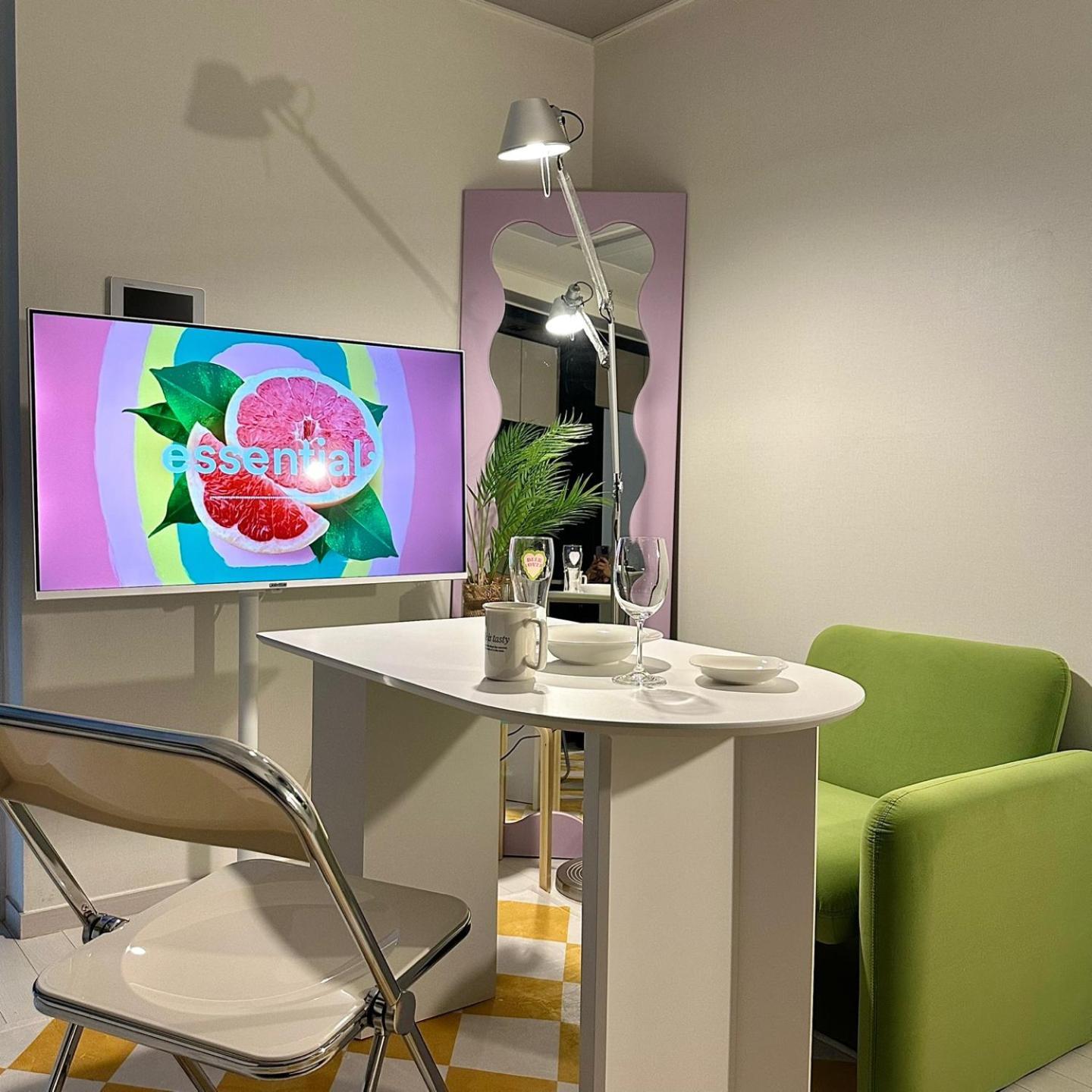 Ferienwohnung Dongseongro Meomoom Daegu Zimmer foto