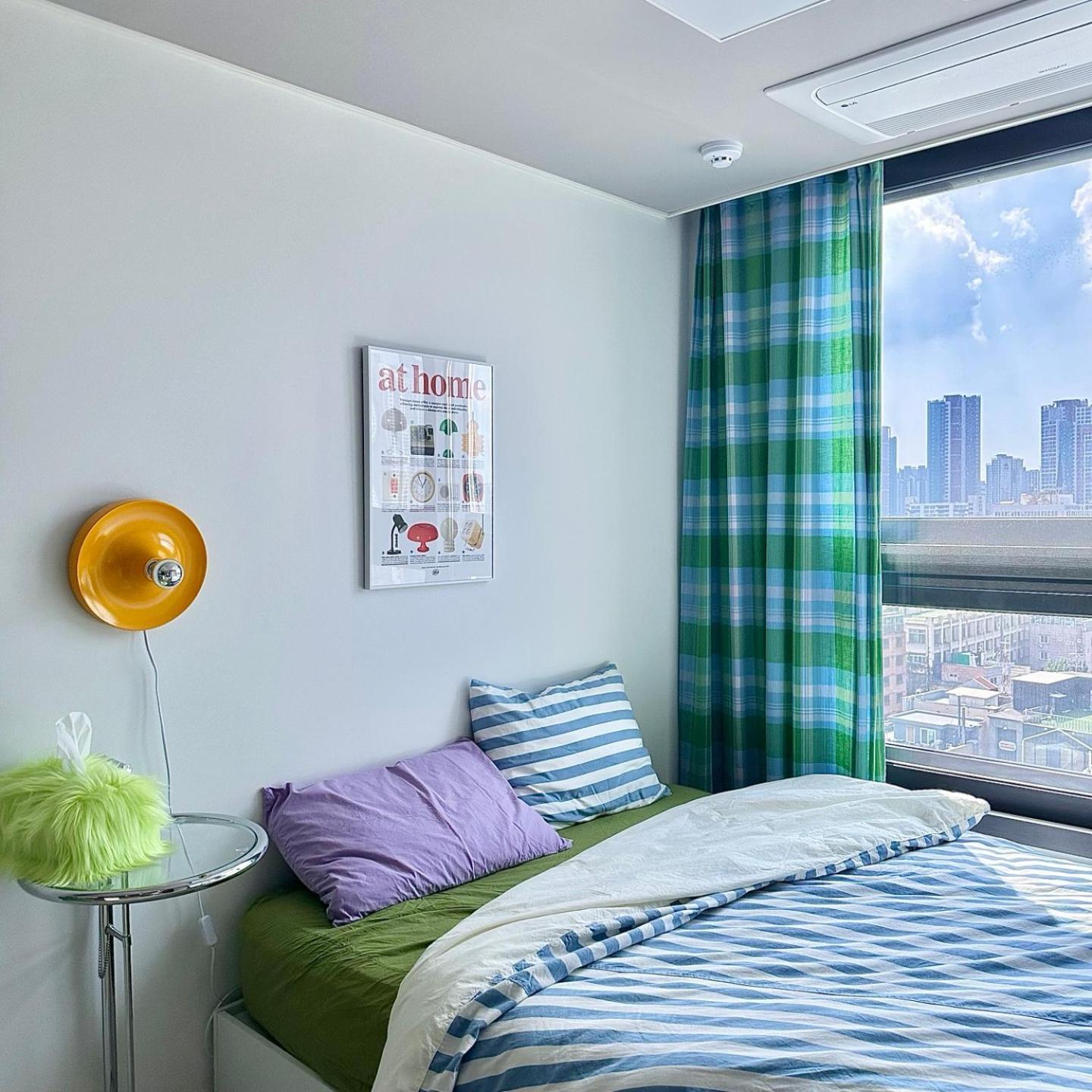 Ferienwohnung Dongseongro Meomoom Daegu Zimmer foto